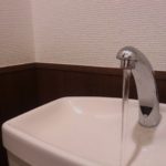トイレタンクの上にある蛇口(手洗い管)から水が出ない！原因と修理方法とは？